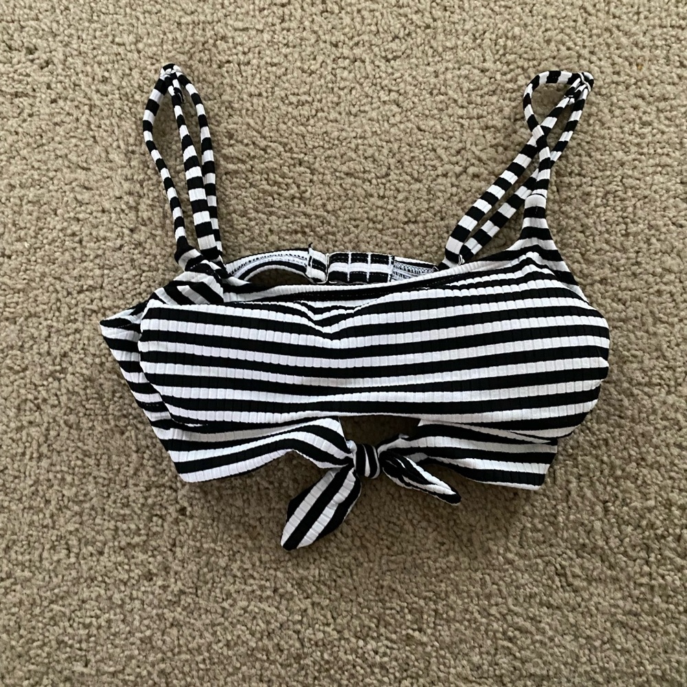 women’s black and whites striped bathing suit top